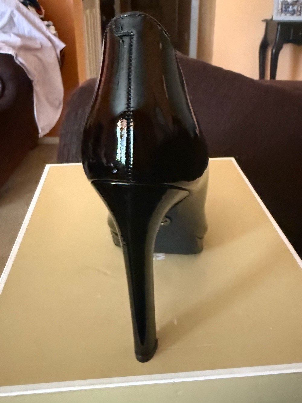Michael Kors Black Patent Pointed Toe Pump - Picture 3 of 5